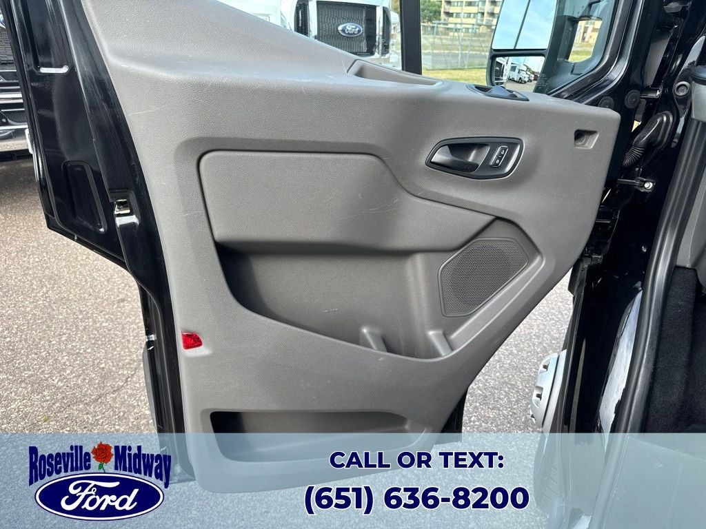 2025 Ford Transit-350 XLT 15 Passenger