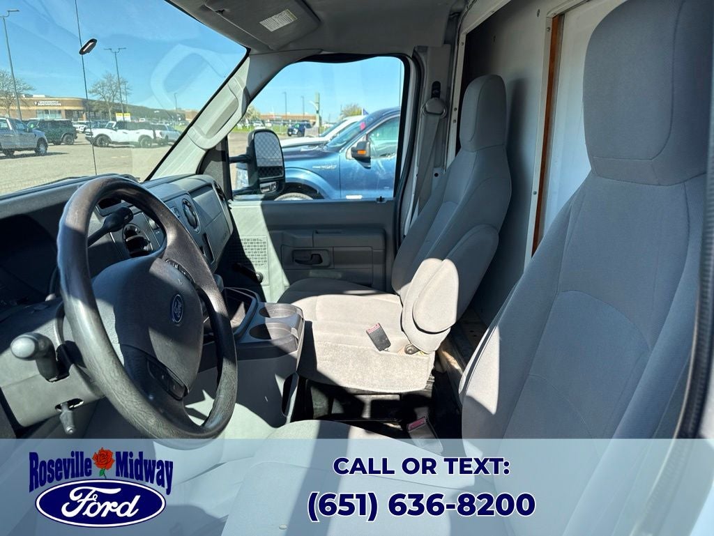 2011 Ford E-350SD Base Cutaway