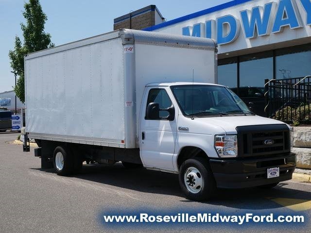 Used 2021 Ford E-Series Cutaway  with VIN 1FDXE4FN8MDC34830 for sale in Roseville, Minnesota