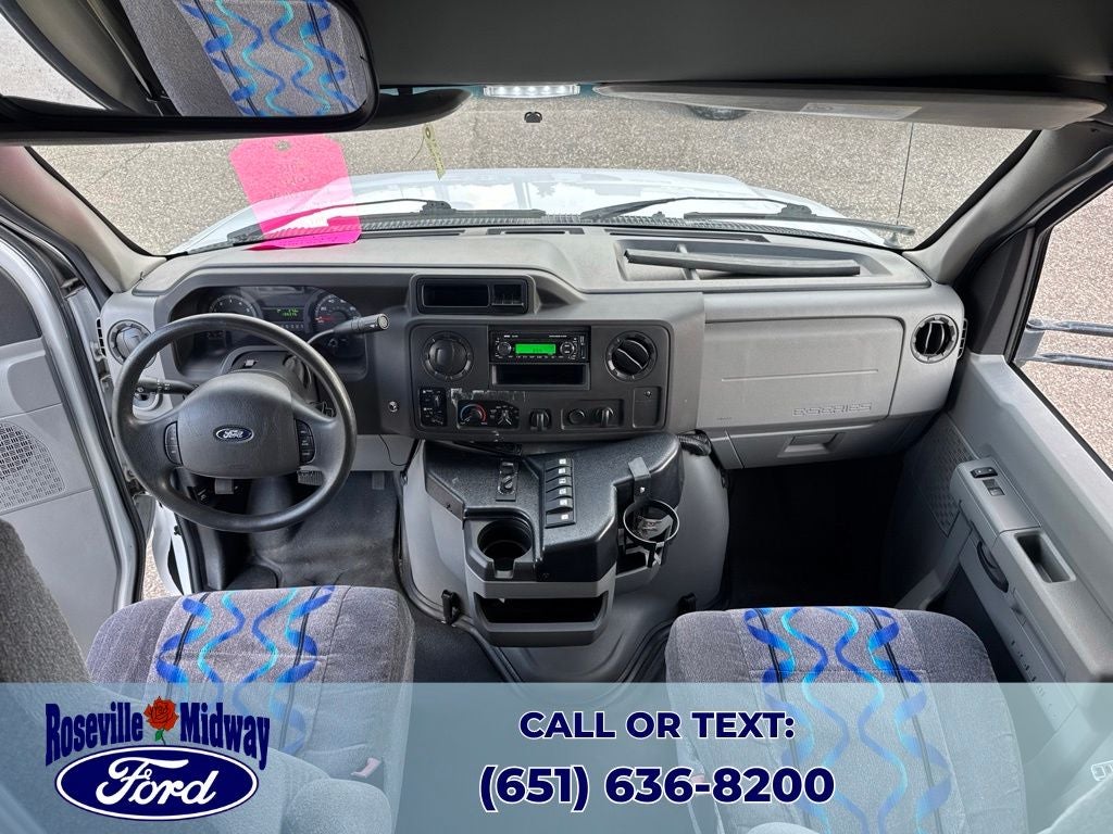 2015 Ford E-450SD Base 15 passenger bus