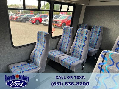 2015 Ford E-450SD Base 15 passenger bus
