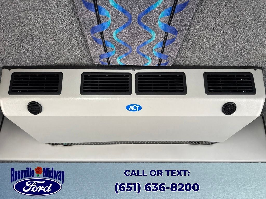 2015 Ford E-450SD Base 15 passenger bus