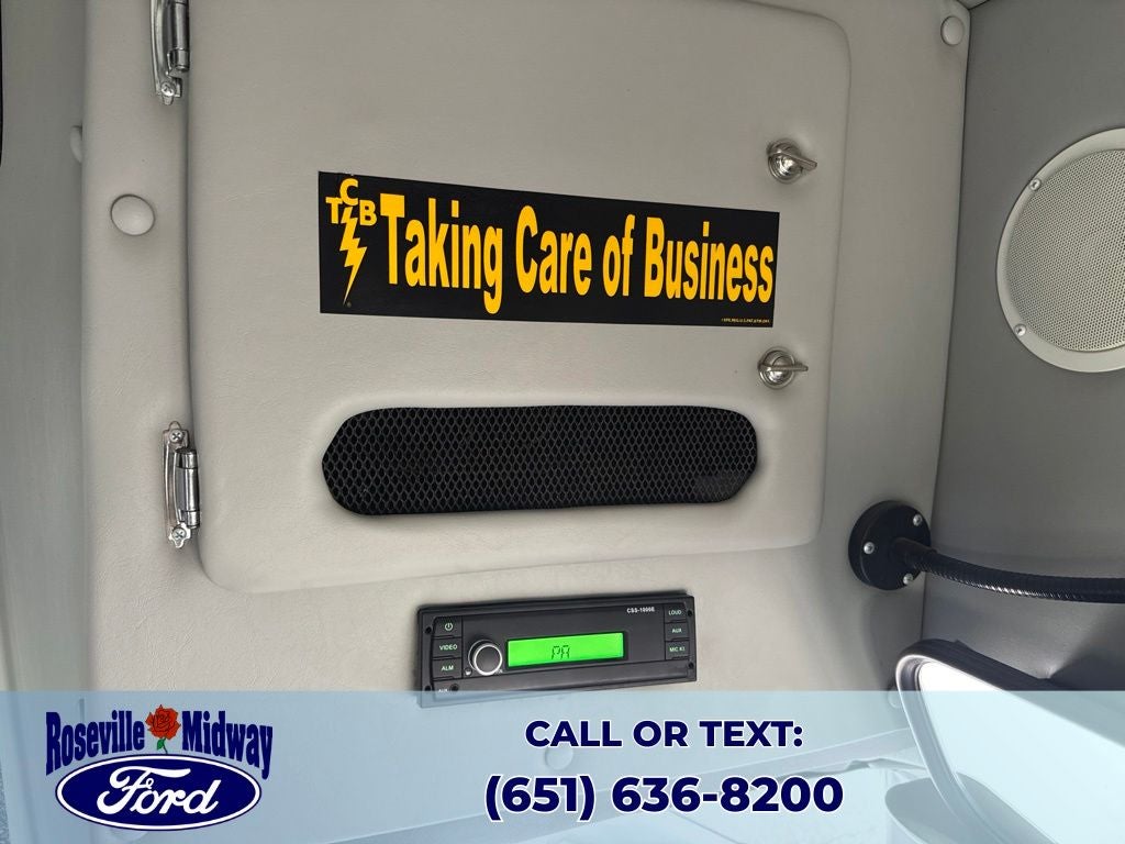 2015 Ford E-450SD Base 15 passenger bus