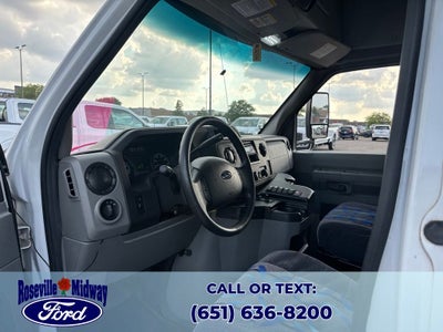 2015 Ford E-450SD Base 15 passenger bus
