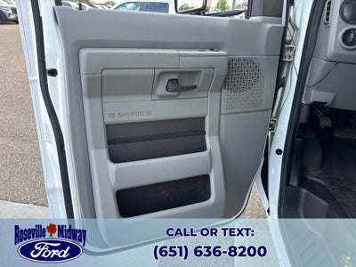2015 Ford E-450SD Base 15 passenger bus