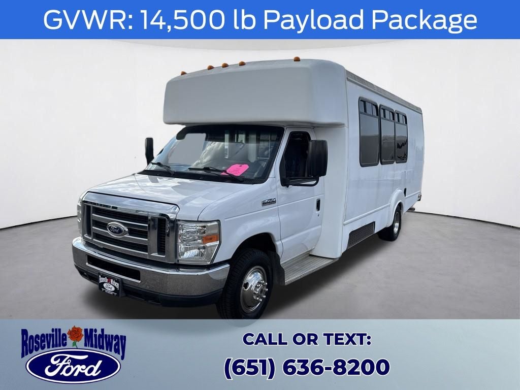 2015 Ford E-450SD Base 15 passenger bus