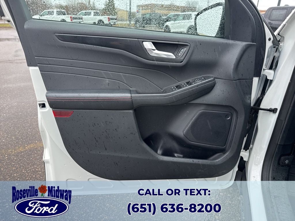 2022 Ford Escape SEL Stealth AWD Package