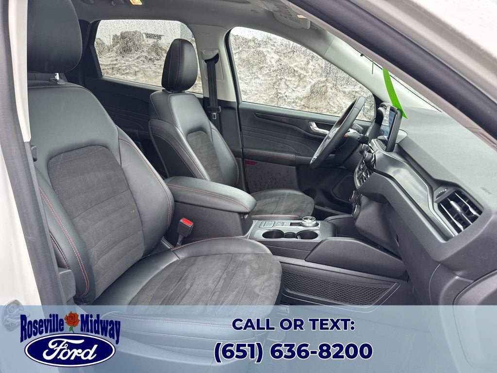 2022 Ford Escape SEL Stealth AWD Package