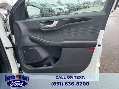 2022 Ford Escape SEL Stealth AWD Package
