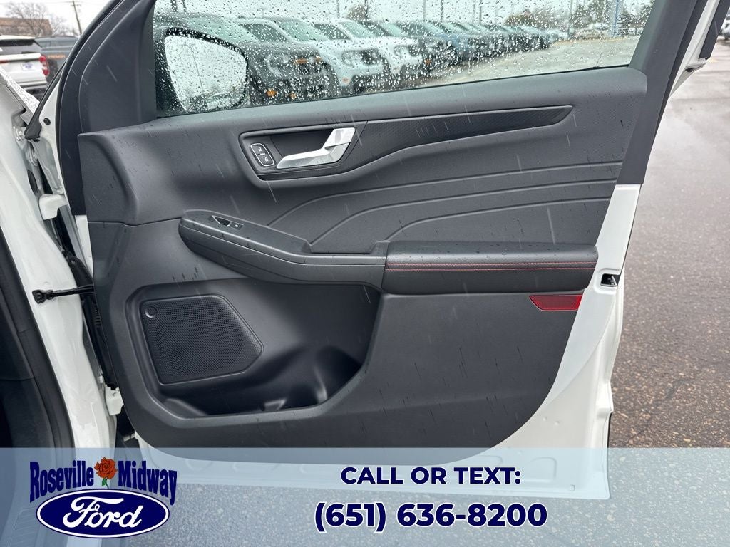 2022 Ford Escape SEL Stealth AWD Package
