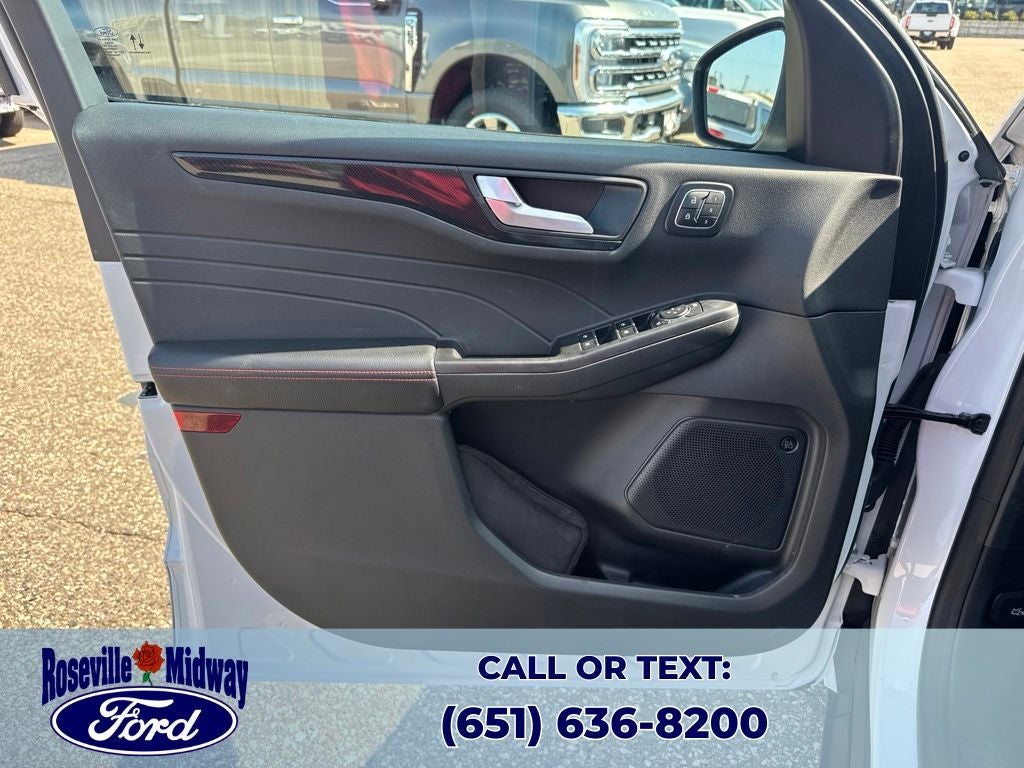 2023 Ford Escape ST-Line Select