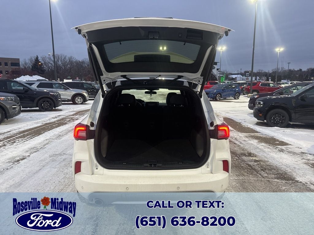 2023 Ford Escape ST-Line Select