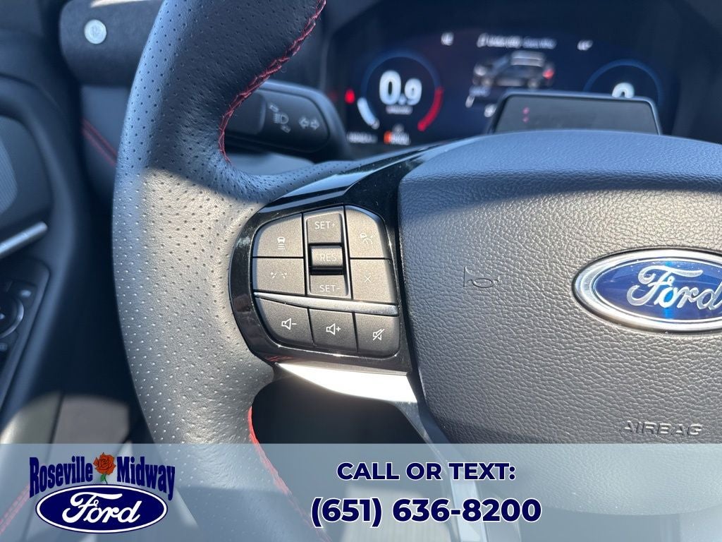 2025 Ford Explorer ST-Line Street Pack