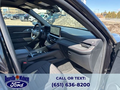2025 Ford Explorer ST-Line Street Pack