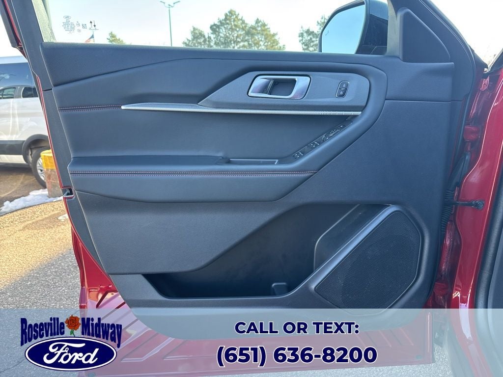 2025 Ford Explorer ST-Line Street Pack