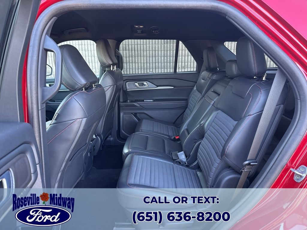 2025 Ford Explorer ST-Line Street Pack