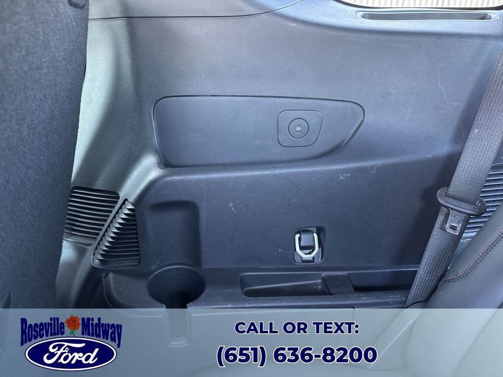 2025 Ford Explorer ST-Line Street Pack