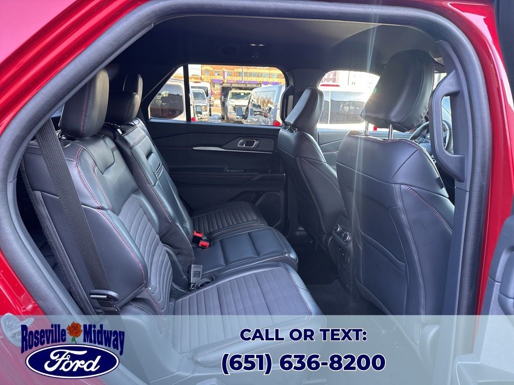 2025 Ford Explorer ST-Line Street Pack