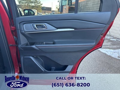 2025 Ford Explorer ST-Line Street Pack