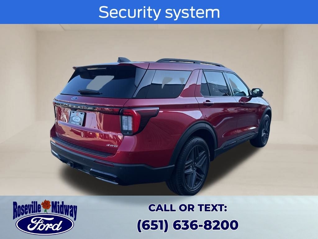 2025 Ford Explorer ST-Line Street Pack