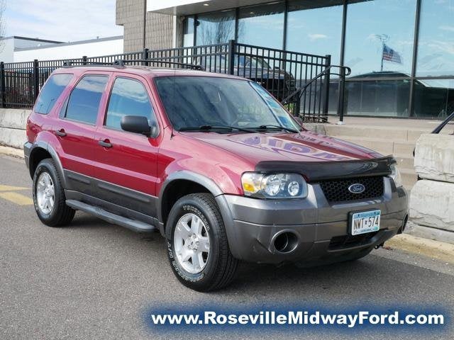 Used 2006 Ford Escape XLT with VIN 1FMYU93156KB34124 for sale in Roseville, Minnesota