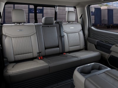 2027 Ford F-350SD Platinum