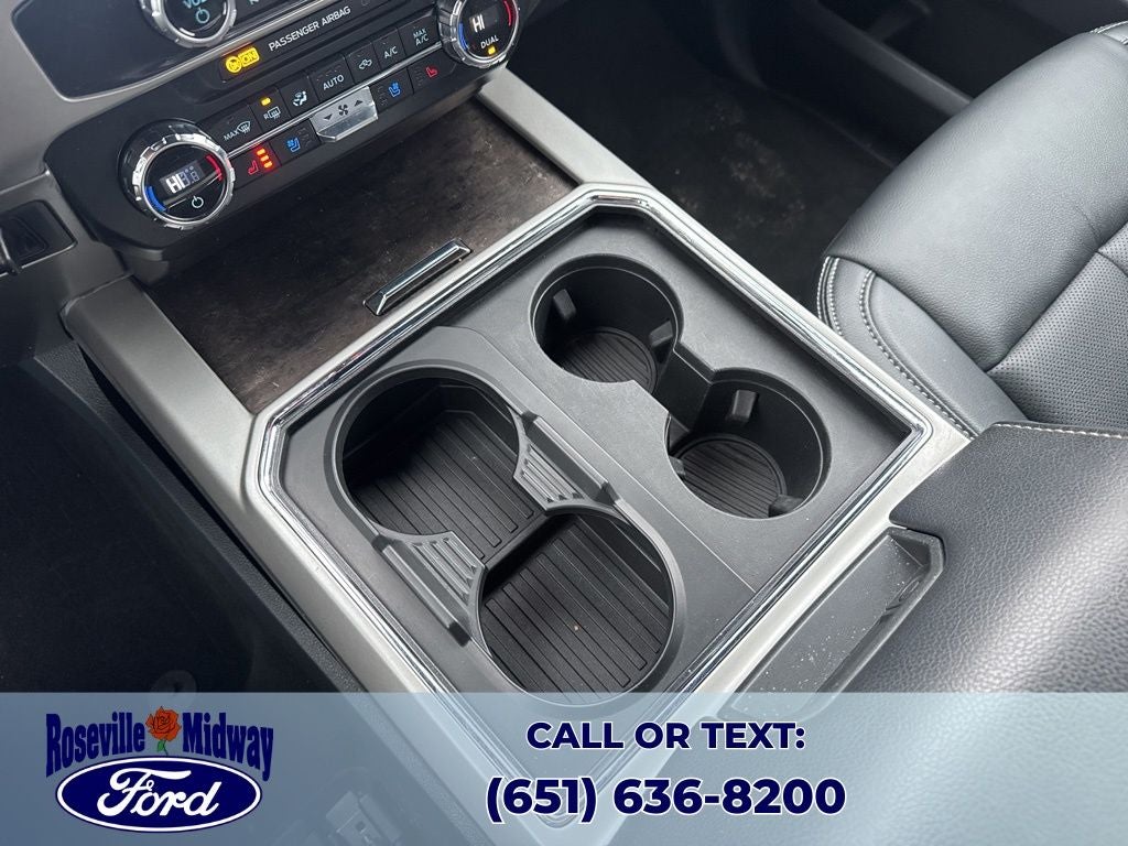 2022 Ford F-350SD Lariat Black Appearance Package