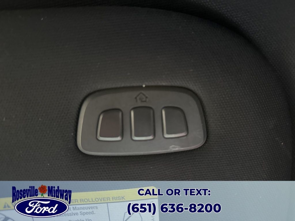 2022 Ford F-350SD Lariat Black Appearance Package