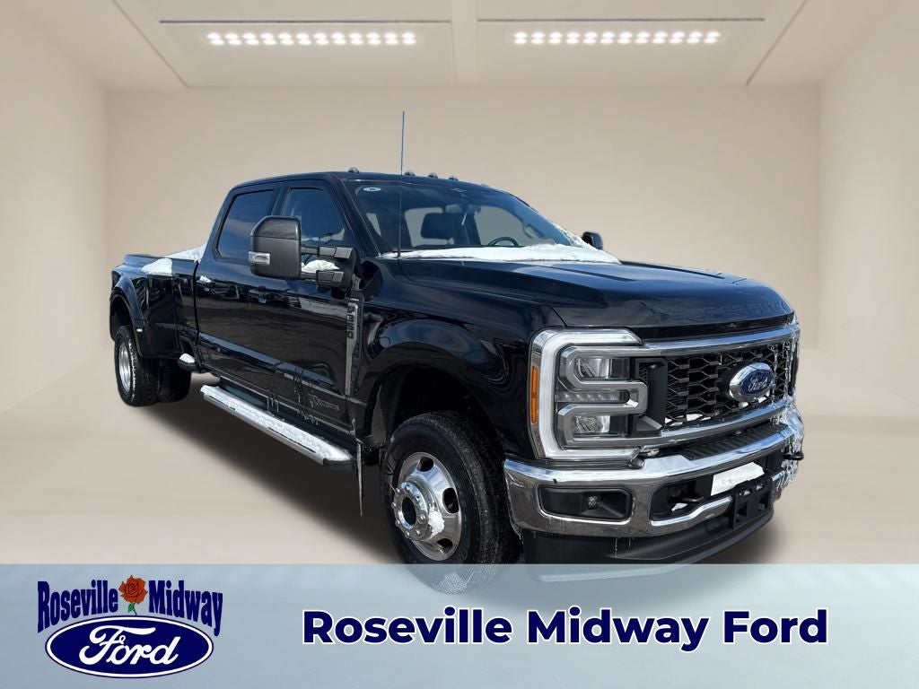2023 Ford F-350SD Lariat DRW FX4