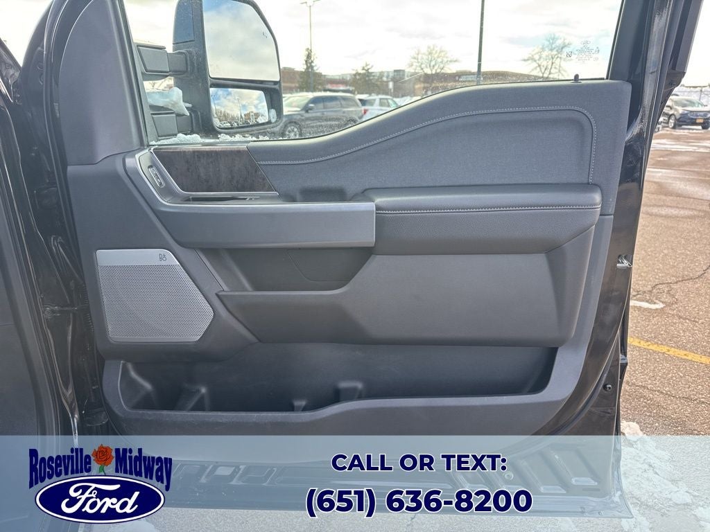 2023 Ford F-350SD Lariat DRW FX4