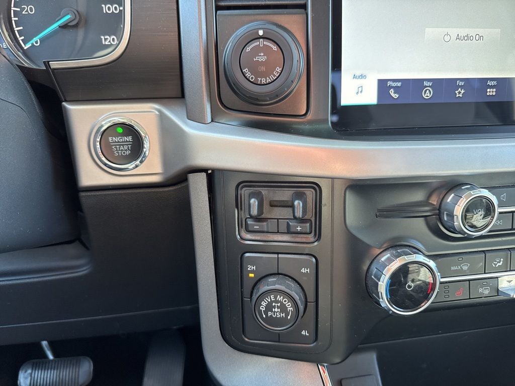 2023 Ford F-150 XLT Heritage Edition