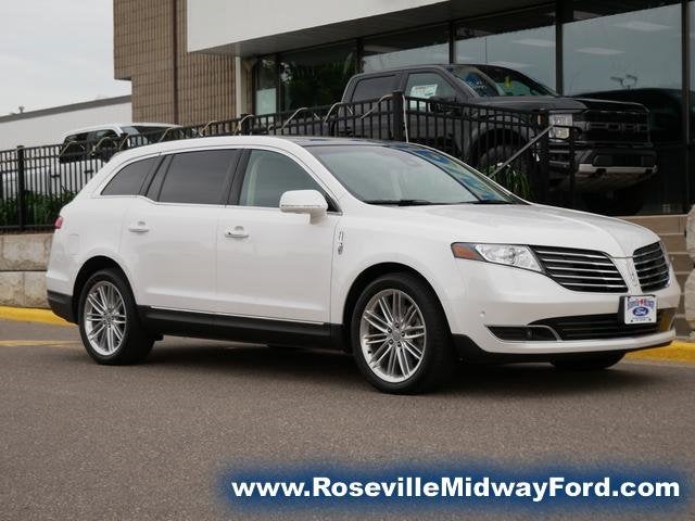 Used 2018 Lincoln MKT Reserve with VIN 2LMHJ5AT8JBL02495 for sale in Roseville, Minnesota
