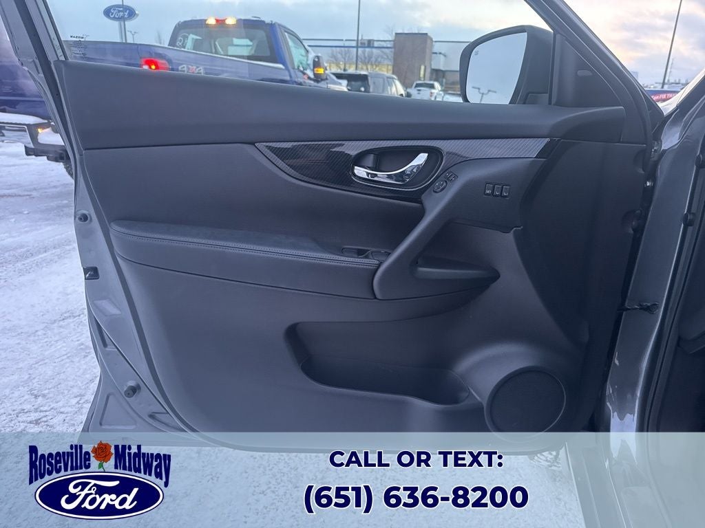 2020 Nissan Rogue SL