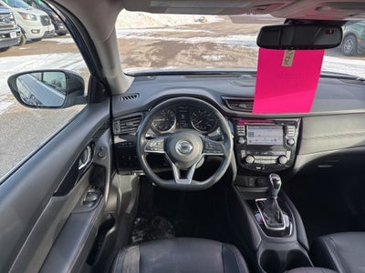 2017 Nissan Rogue SL Premium Package