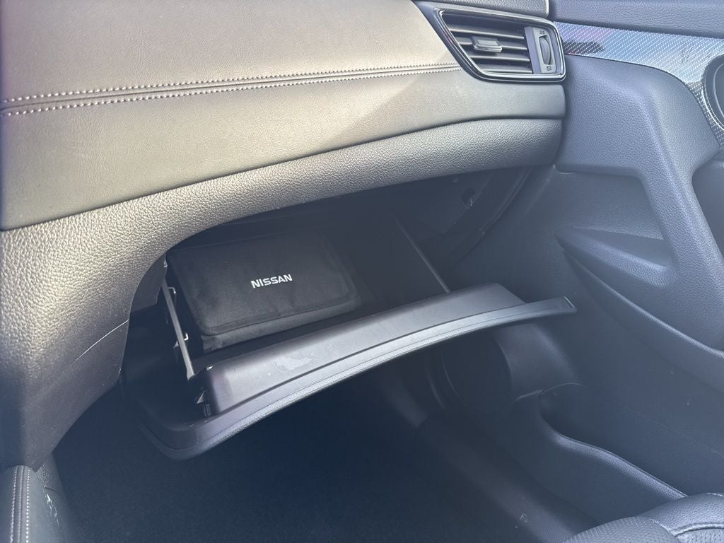 2017 Nissan Rogue SL Premium Package