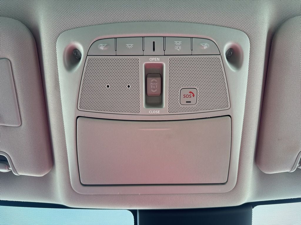 2017 Nissan Rogue SL Premium Package