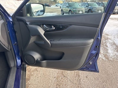 2017 Nissan Rogue SL Premium Package