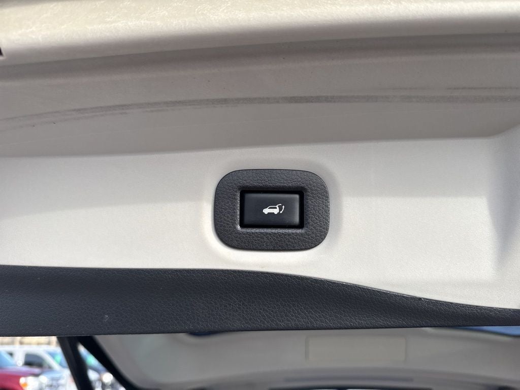 2017 Nissan Rogue SL Premium Package