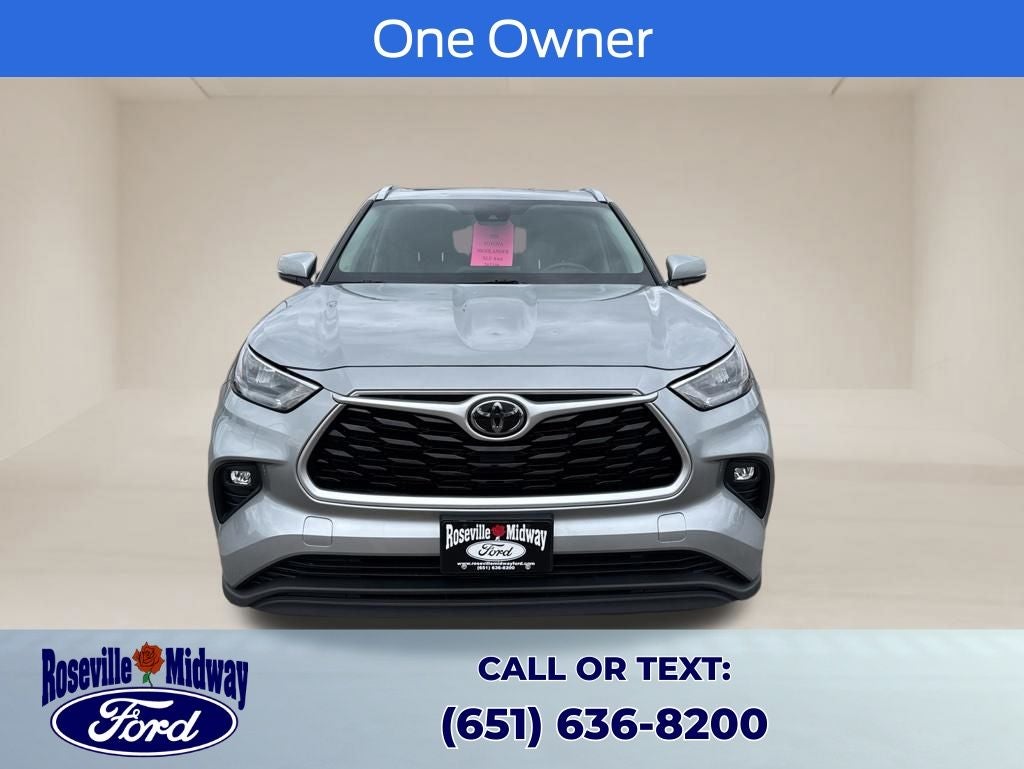 Used 2020 Toyota Highlander XLE with VIN 5TDHZRBH8LS040165 for sale in Roseville, Minnesota