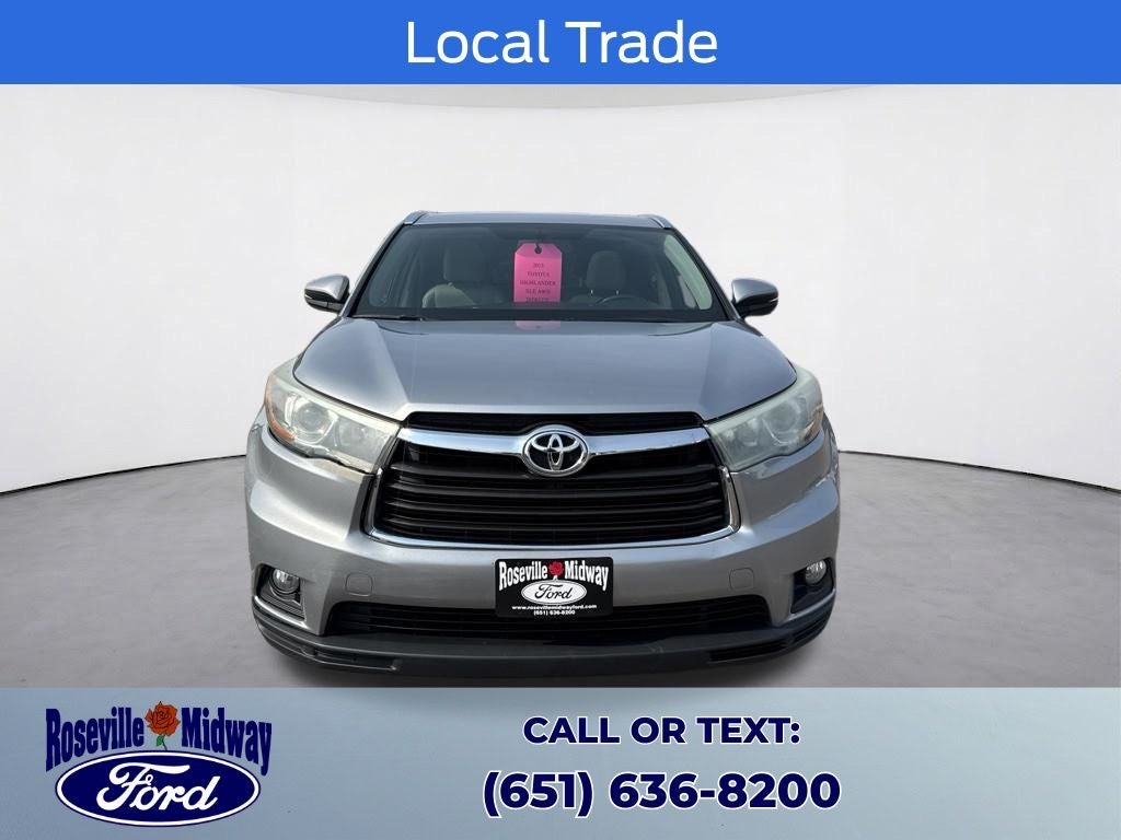 Used 2015 Toyota Highlander XLE with VIN 5TDJKRFH9FS141526 for sale in Roseville, Minnesota