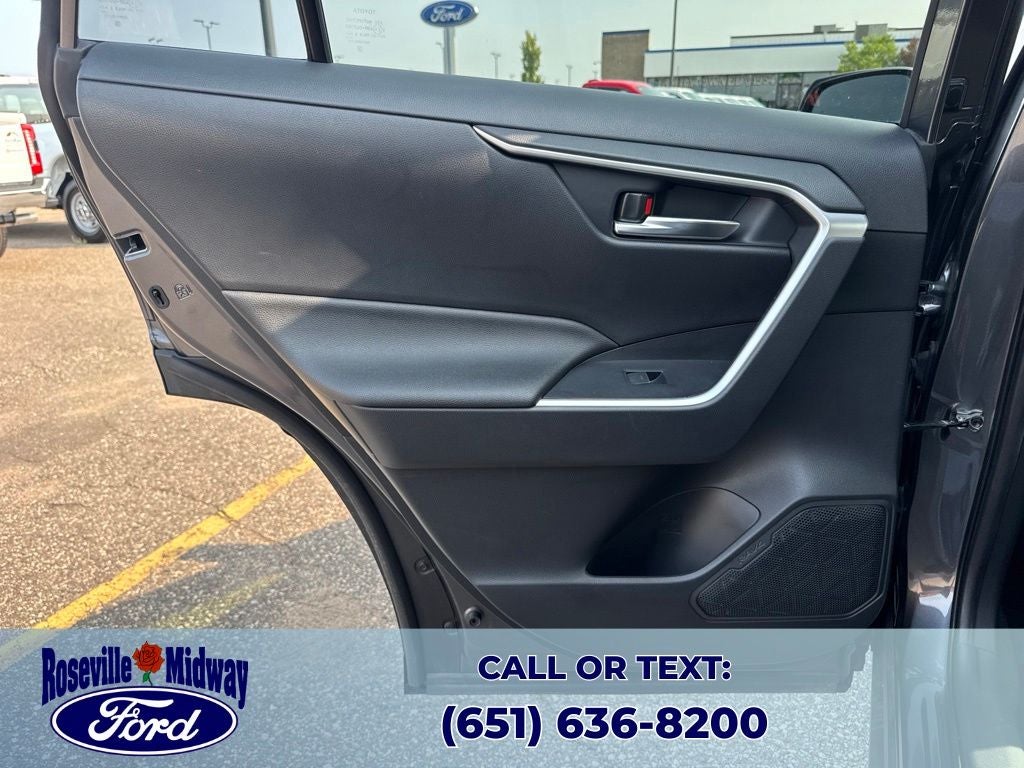 2023 Toyota RAV4 Hybrid SE