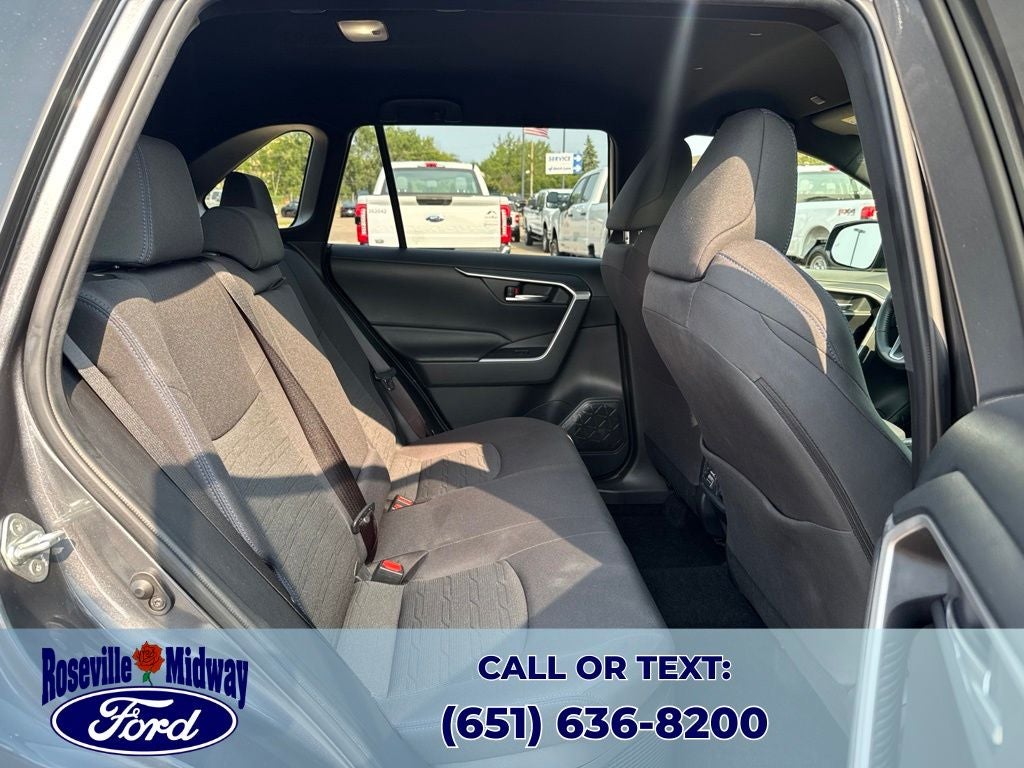 2023 Toyota RAV4 Hybrid SE